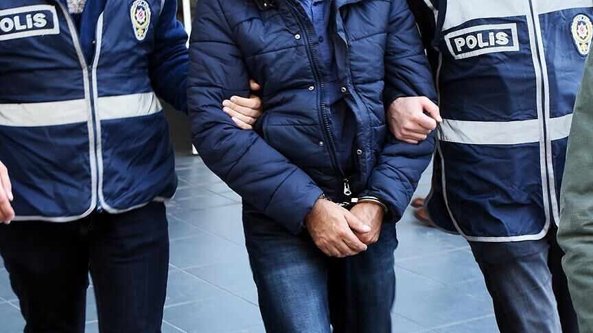Başkentte korsan kitap operasyonunda 3 zanlı yakalandı