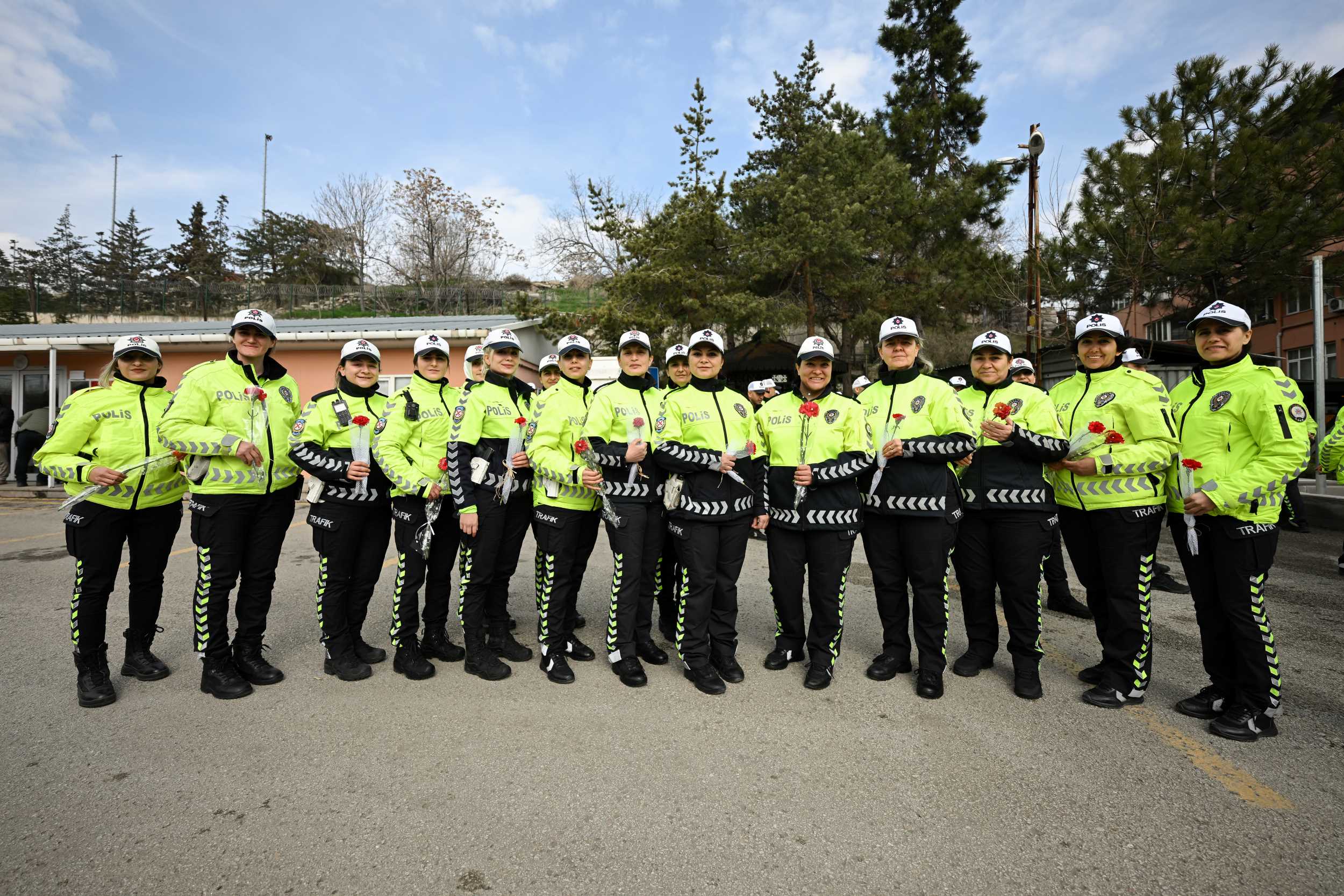 A A 20240308 33926995 33926991 A N K A R A V A L I S I S A H I N M O T O R I Z E E K I P L E R I N G O R E V E B A S L A M A T O R E N I N D E K O N U S T U