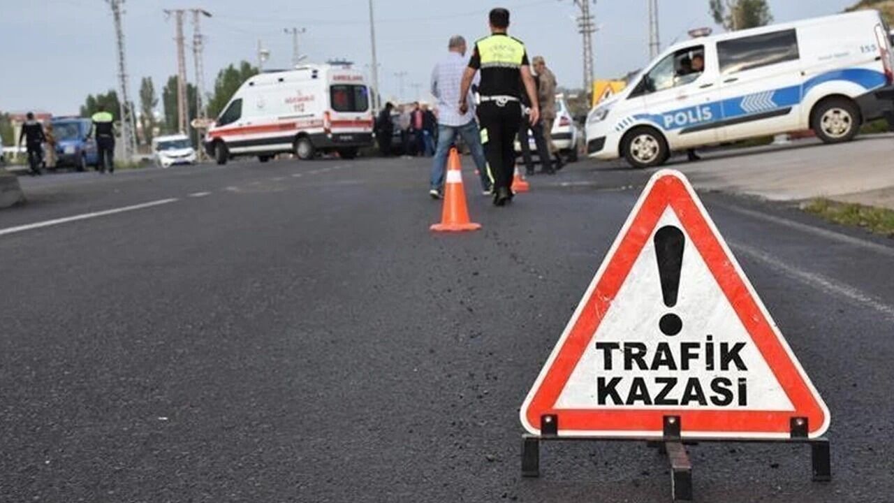 Van'da iki otomobilin çarpışması sonucu 2 kişi yaralandı