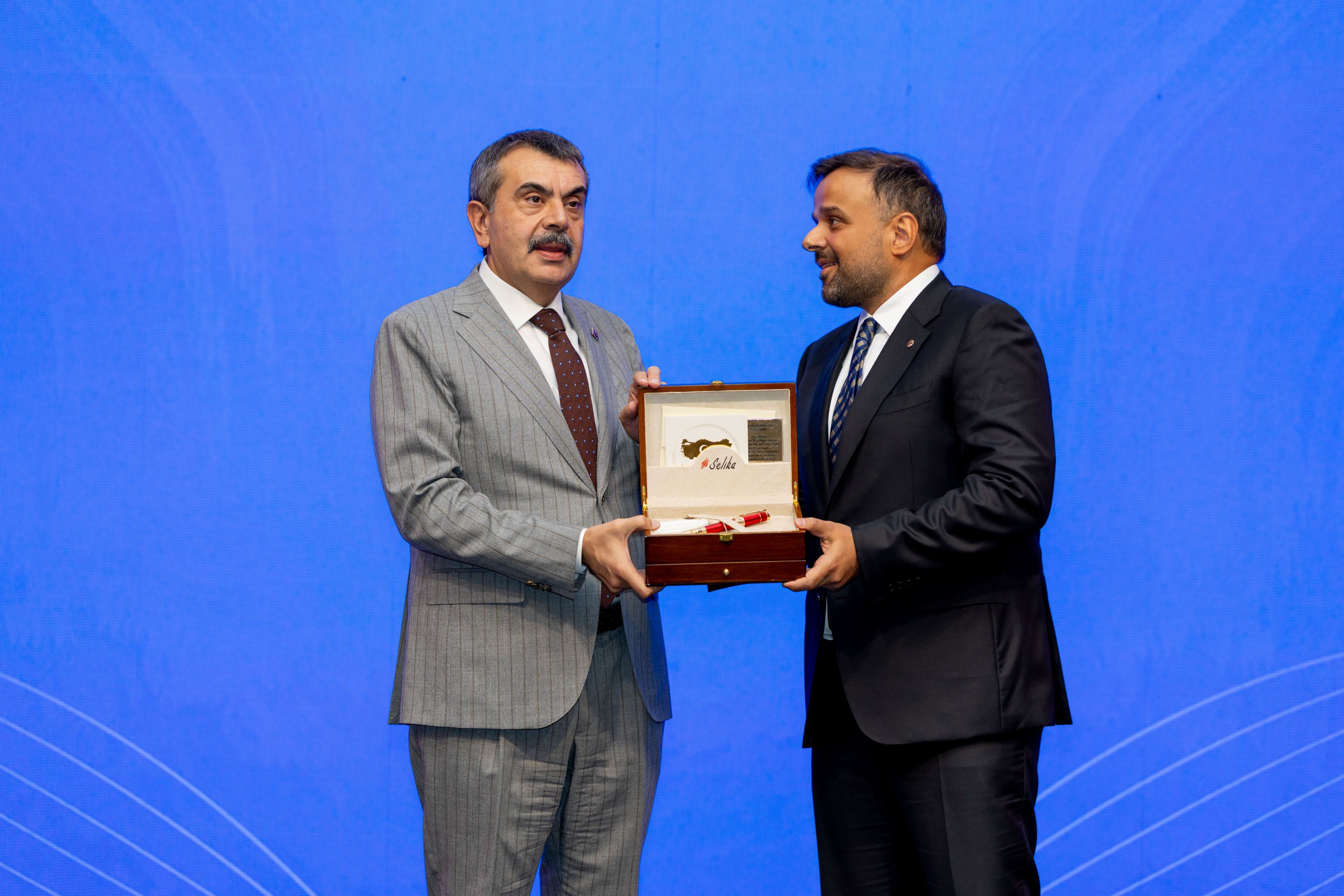 1753182814 Mill E Itim Bakan Prof. Dr. Yusuf Tekin Ve Turkcell Genel M D R Dr. Ali Taha Ko