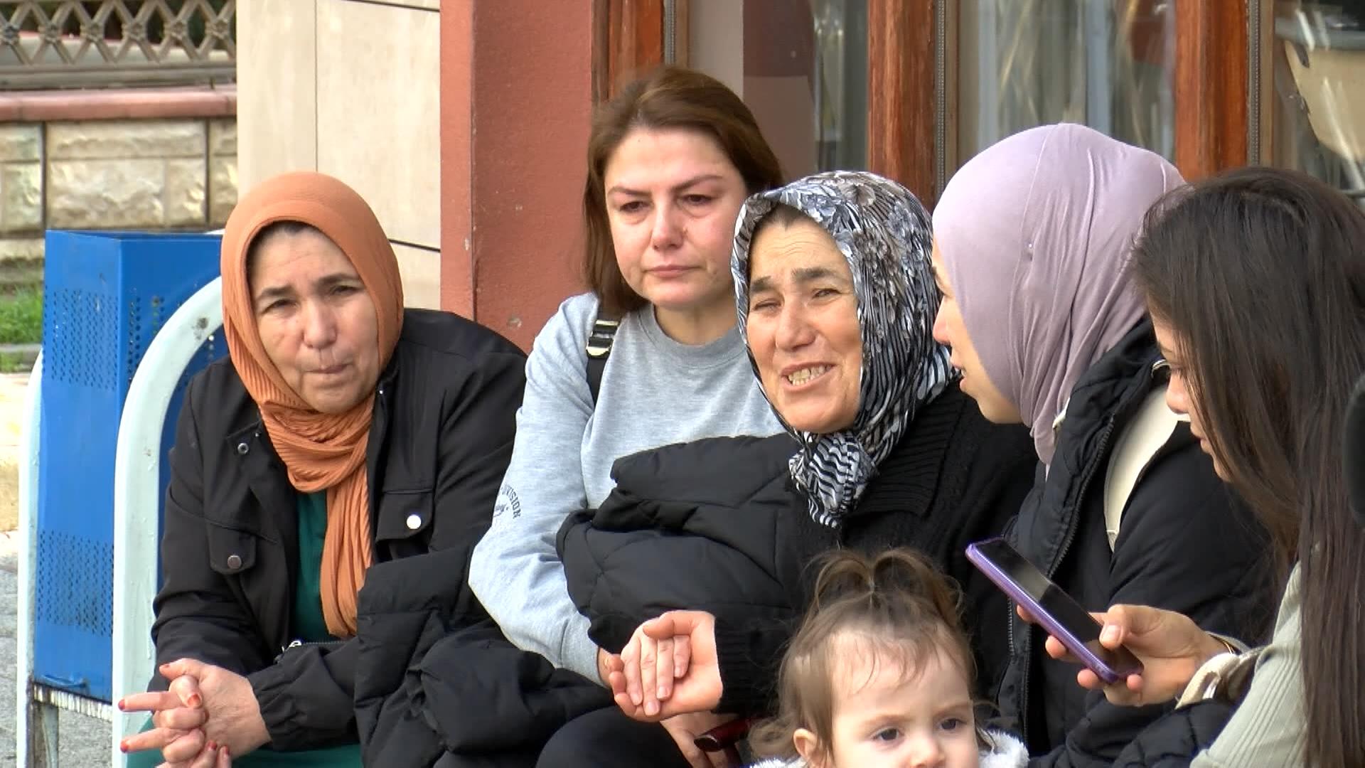 I S T A N B U L F A T I H T E Z E H I R L E N M E S U P H E S I 1015148 301227