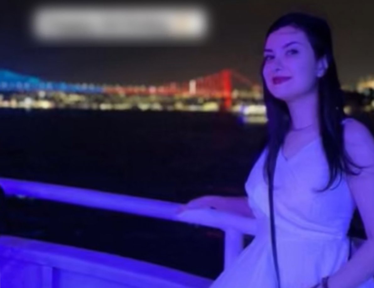 I S T A N B U L K A G I T H A N E D E 6 K A T L I B I N A D A K I 1014462 301015-1