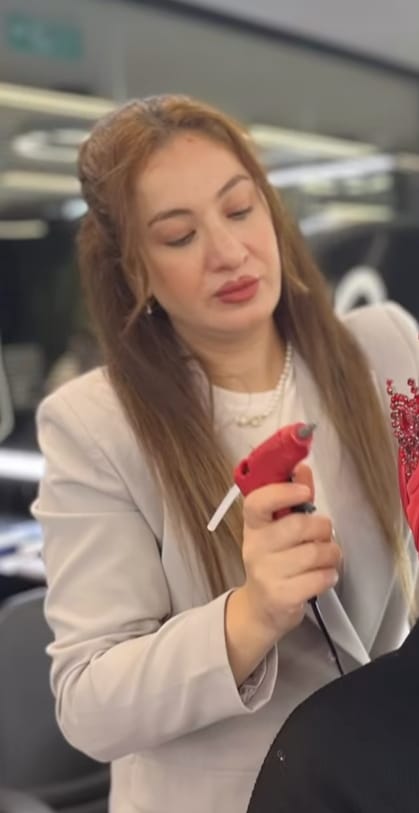 I S T A N B U L P E N D I K T E E S I N I B I C A K L A O L D U R U 1022160 303236