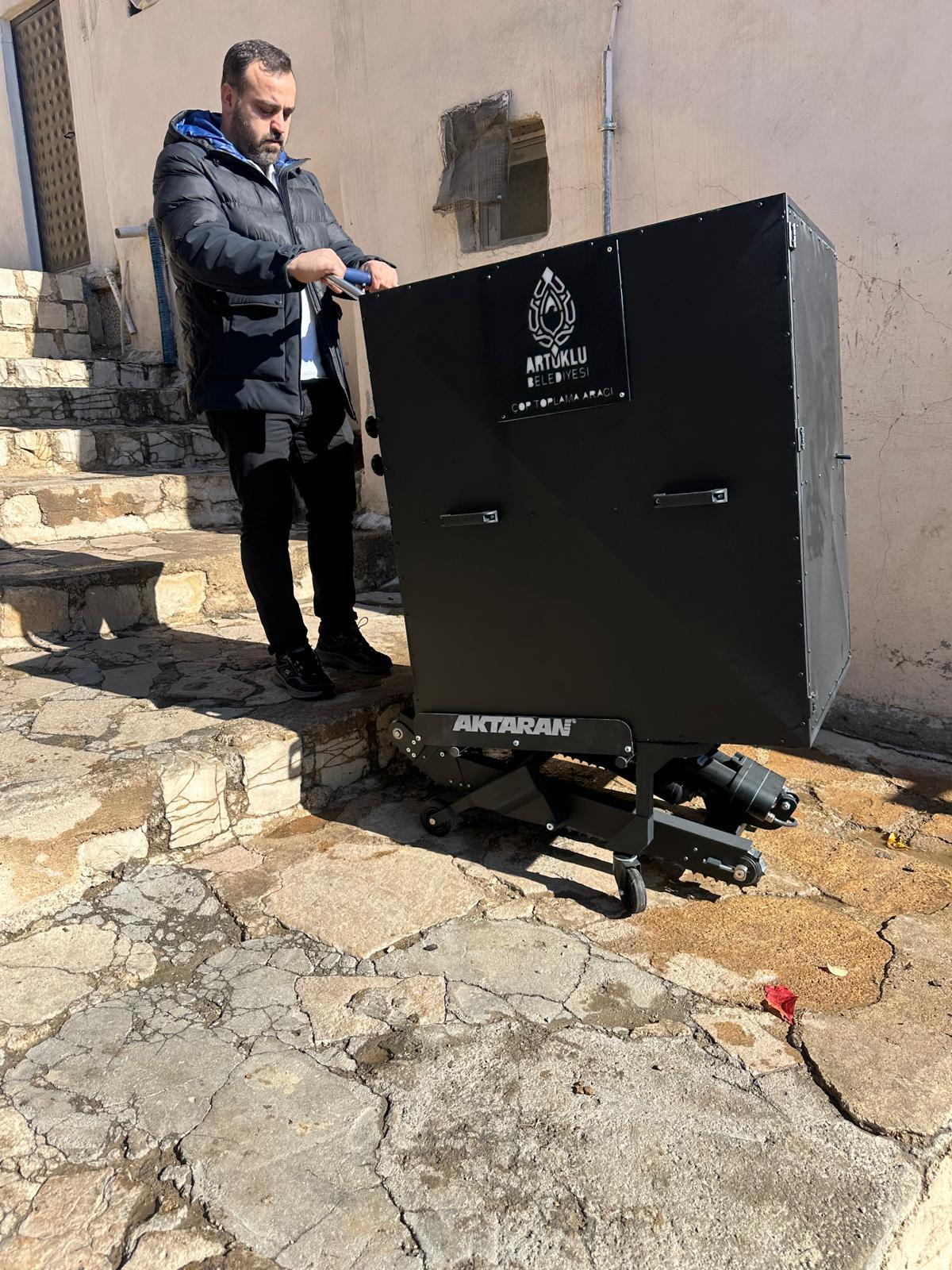 M A R D I N’ D E C O P T A S I Y A N K A D R O L U E S E K L E R I N 1021541 303121