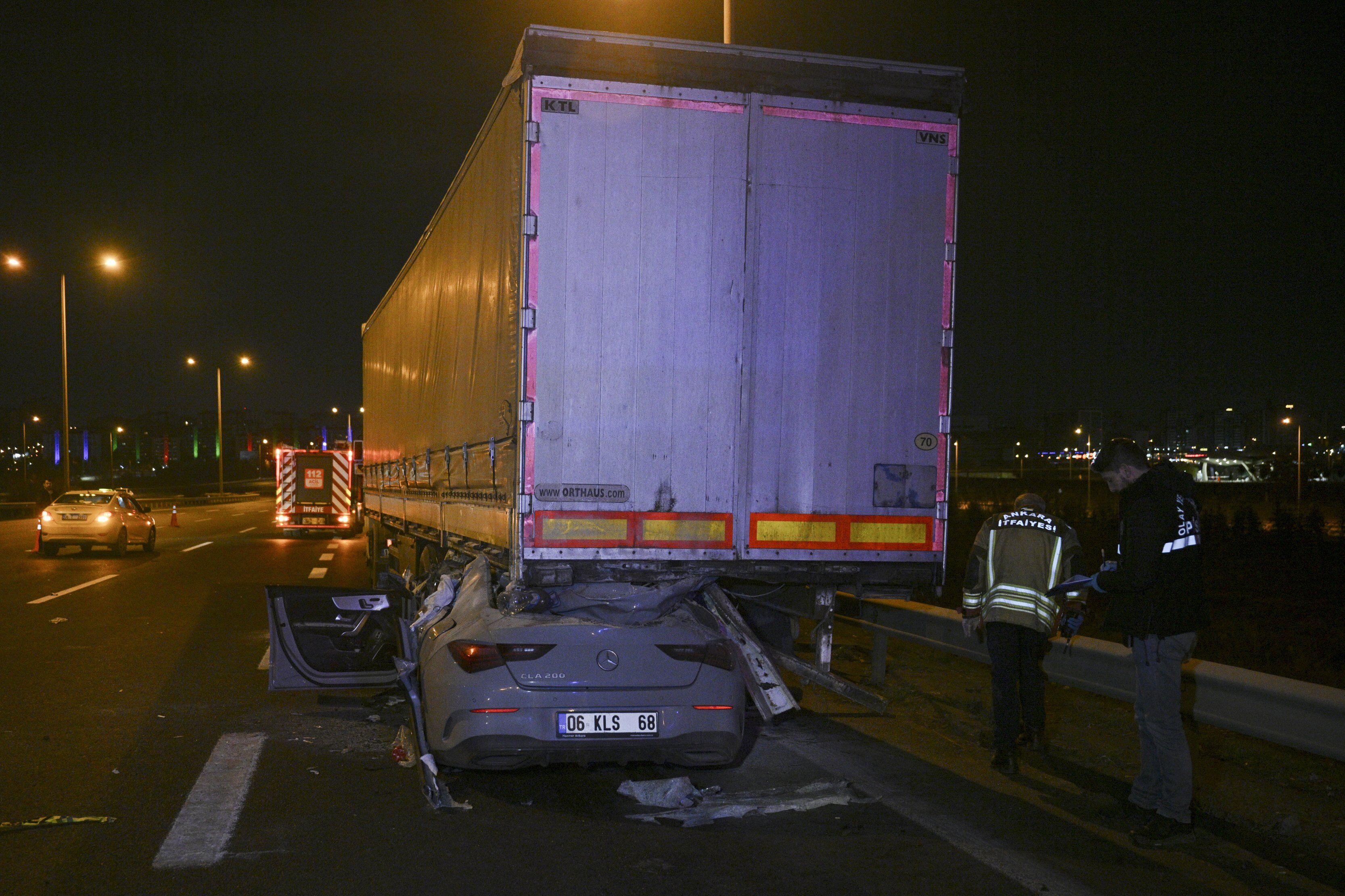 A A 20251206 39904636 39904626 A N K A R A D A T I R A C A R P A N O T O M O B I L D E K I 2 K I S I O L D U 1 K I S I A G I R Y A R A L A N D I