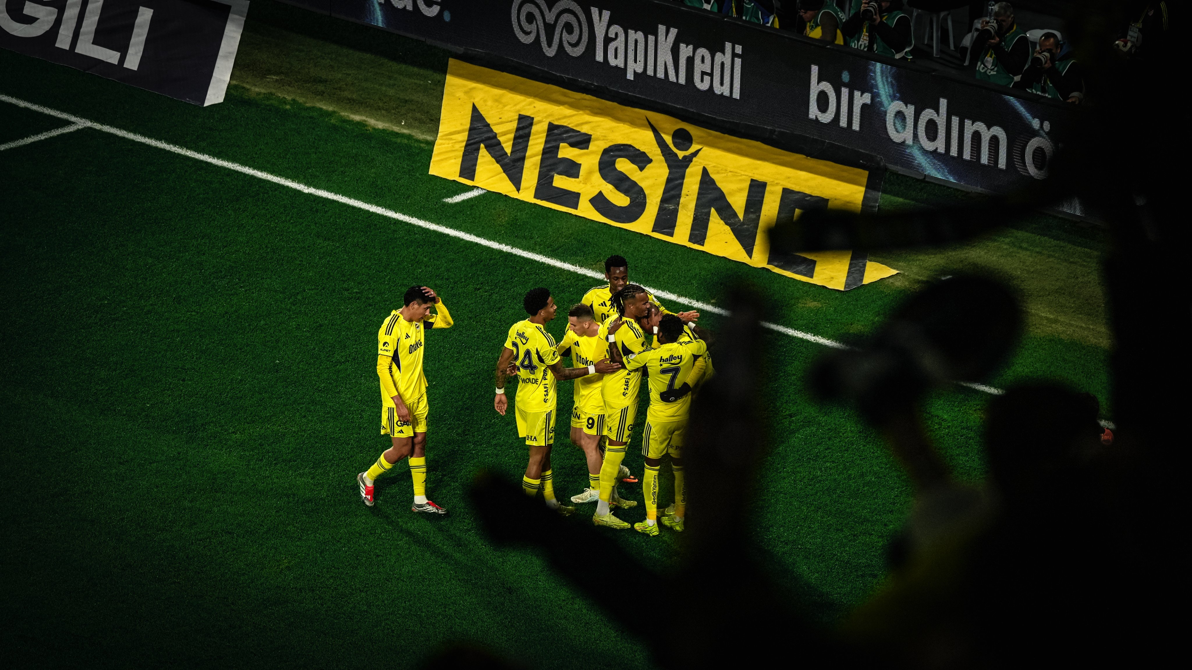 G8 O N F H Xw A Iaz4 J