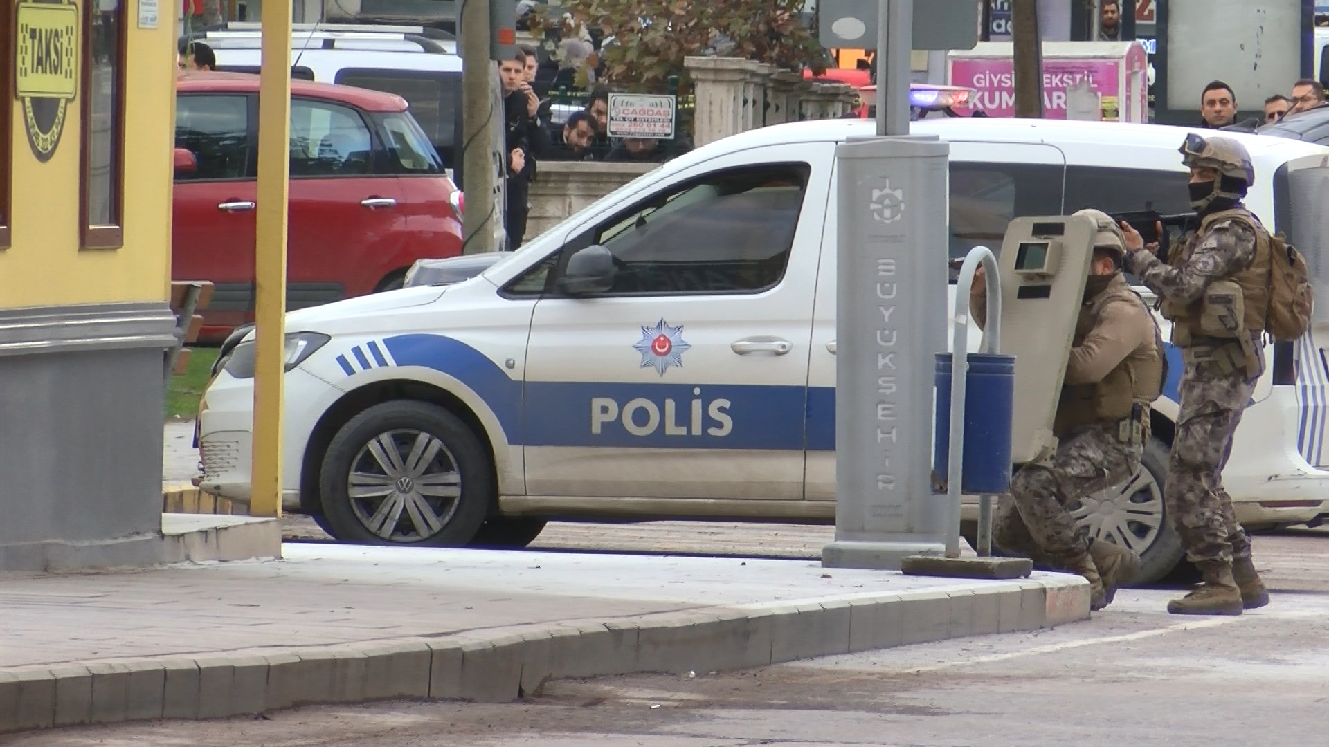 T A K S I D U R A G I N D A K E N D I S I N I T A B A N C A V E B I C 1064949 315989