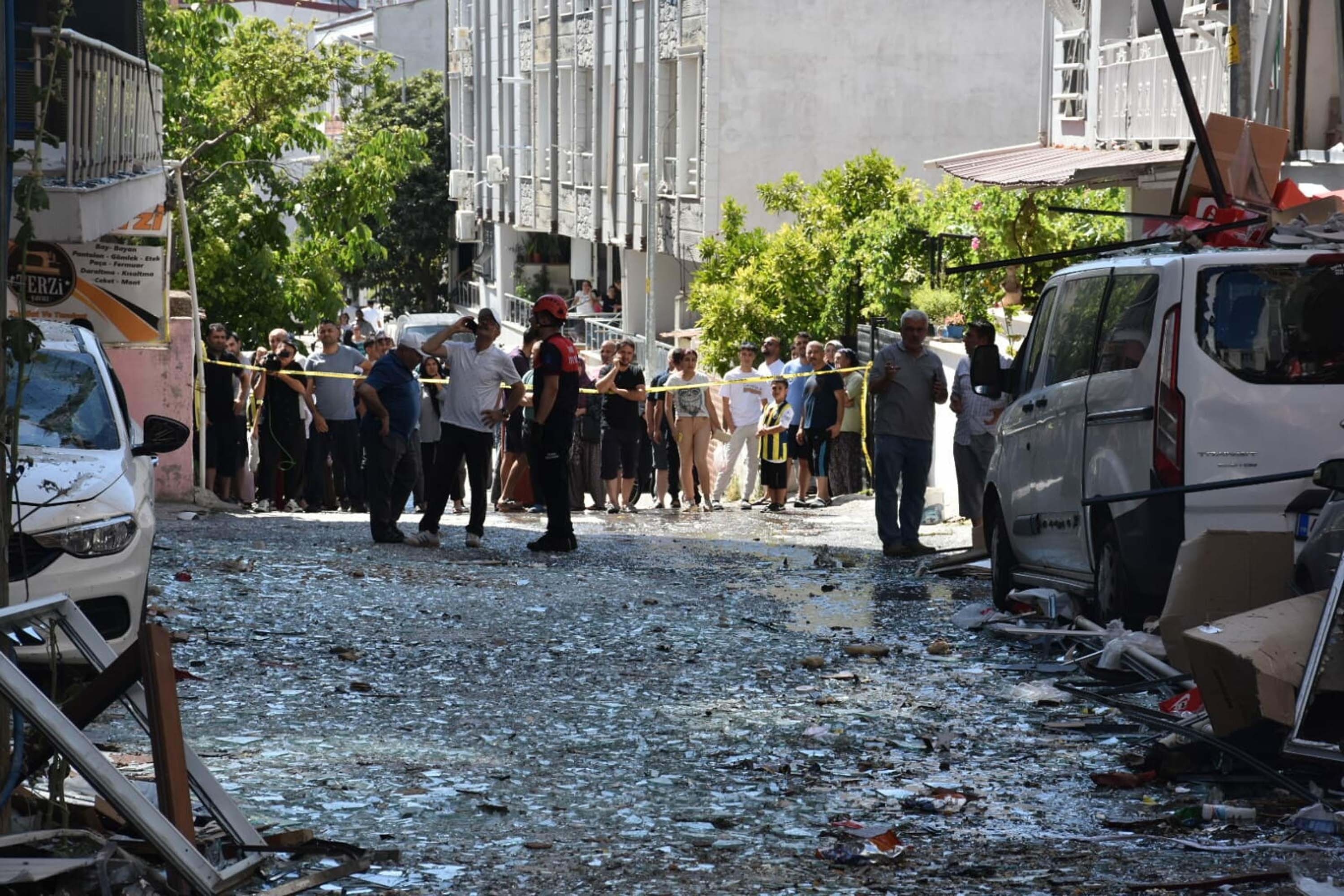 T O R B A L I D A K I P A T L A M A D A G E R E K C E L I K A R A R 1049827 311552