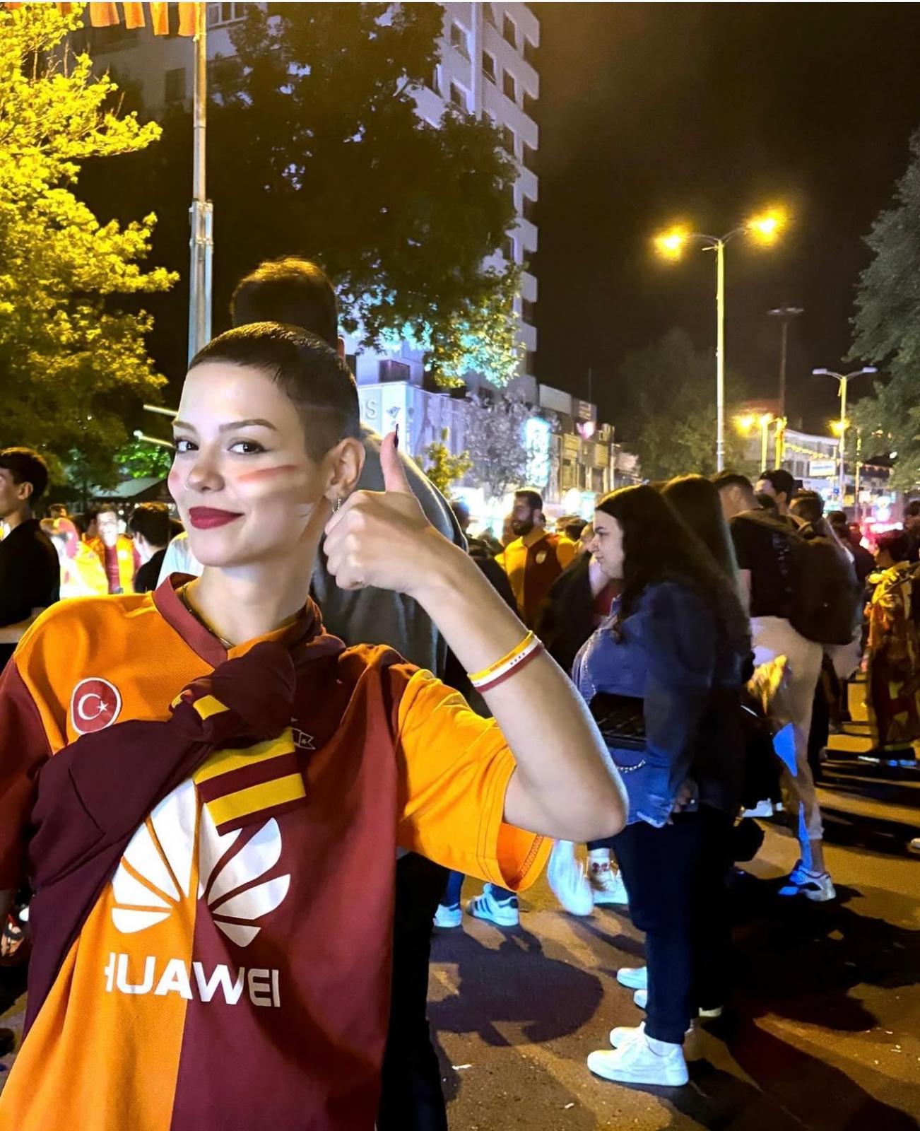 E L I F S I R A D I S I M U C A D E L E I L E K A N S E R I Y E N 1106454 328475-1