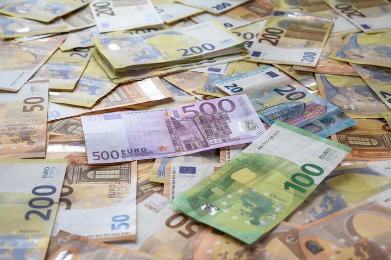 Euro Borcu Olanlar Dikkat! 2026 Yıl Sonu Euro/TL Tahmini Herkesi Şok Etti!