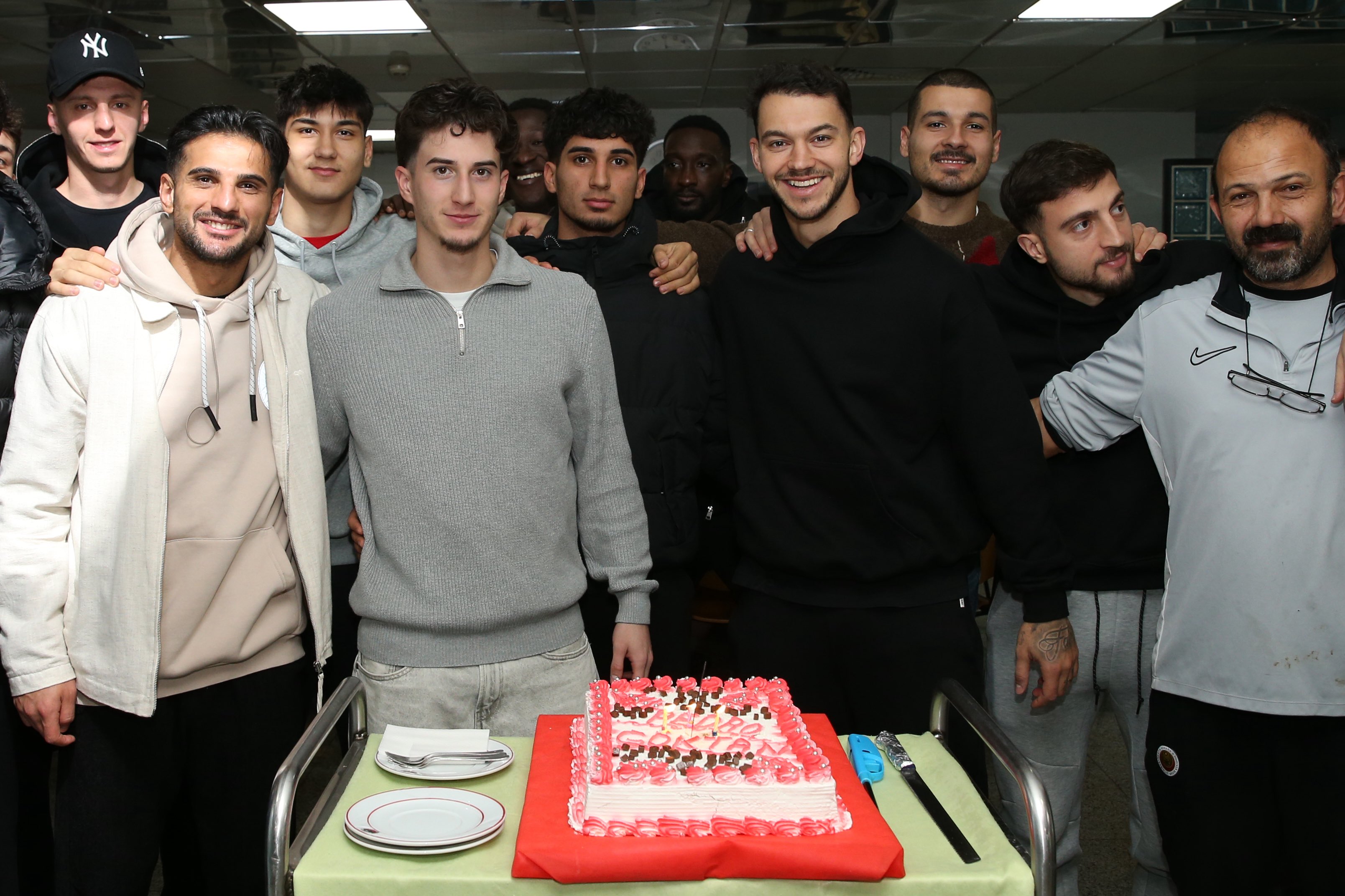 G X D Kpm Xw A A6Pz D