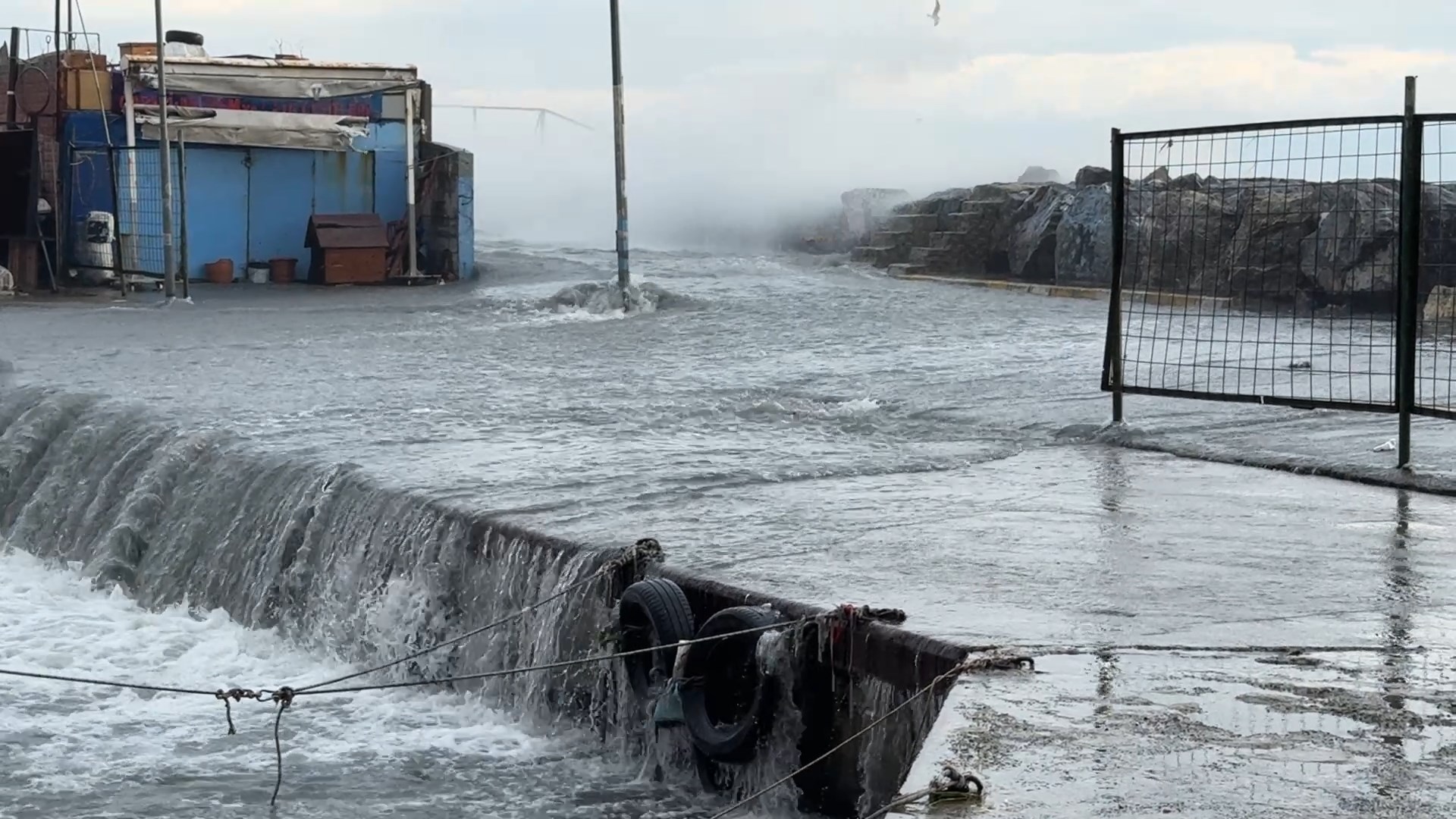 I S T A N B U L A V C I L A R D A D A L G A L A R M E N D I R E G I 1096319 325434