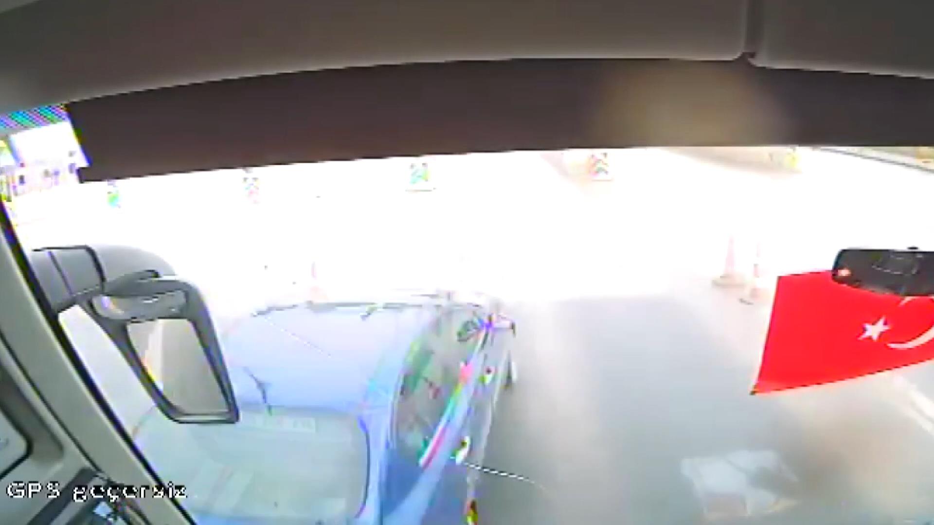 I S T A N B U L S I L I V R I D E 2 K I S I N I N O L D U G U K 1132817 336314