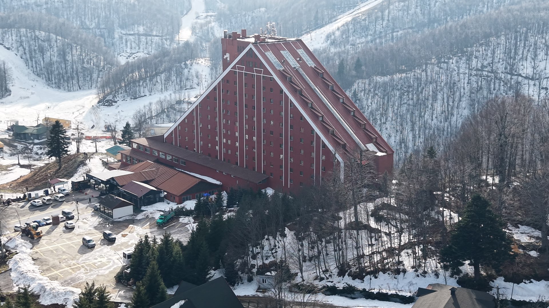 K A R T E P E D E K I K A Y A K O T E L I M U H U R L E N D I 1102851 327392