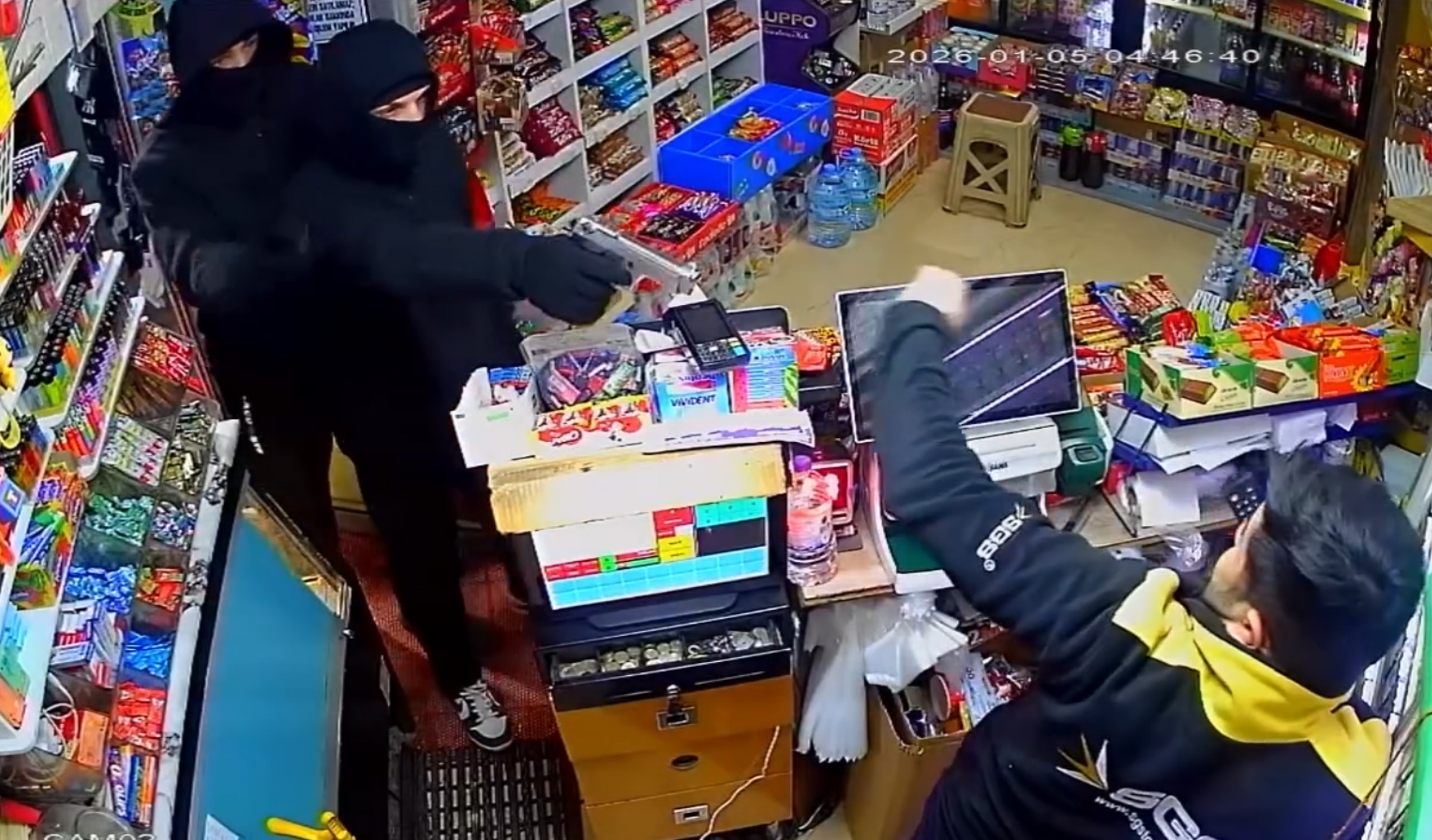 P O L I S G A S P C I L A R I 1467 S A A T L I K K A M E R A K A 1122182 333035