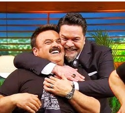 U N L U I S I M L E R D E N ‘ J O K E R’ M E S A J I ‘ B E Y A Z’ I 1097300 325707