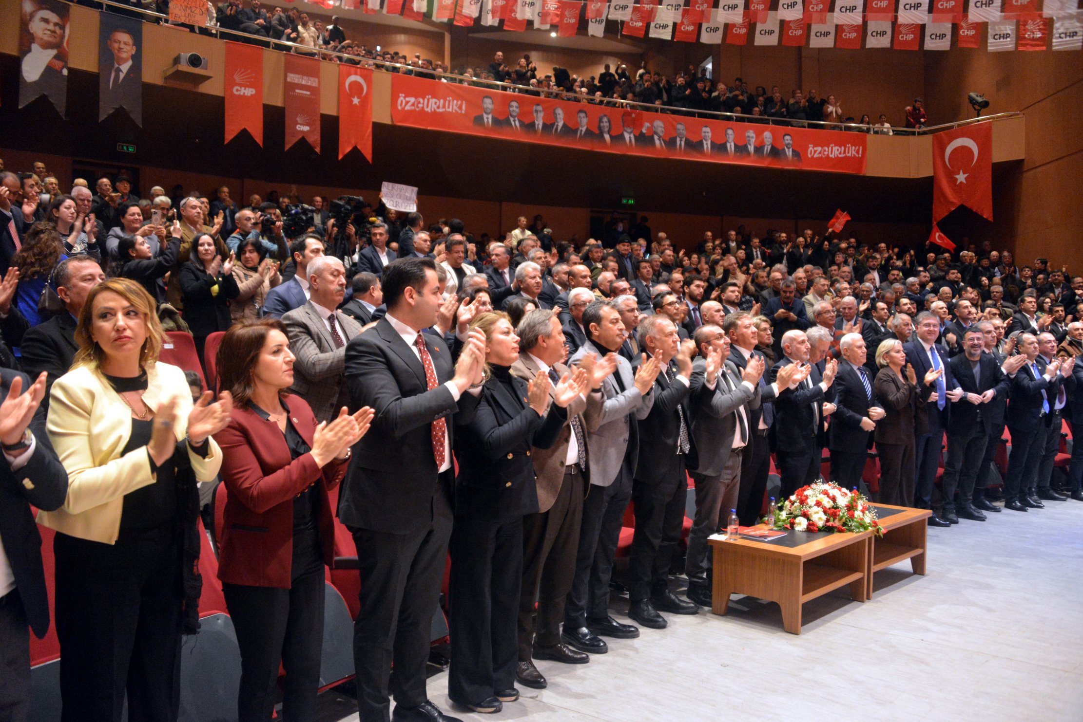 O Z G U R O Z E L K A H R A M A N M A R A S’ T A D E P R E M D E O L 1148767 341161