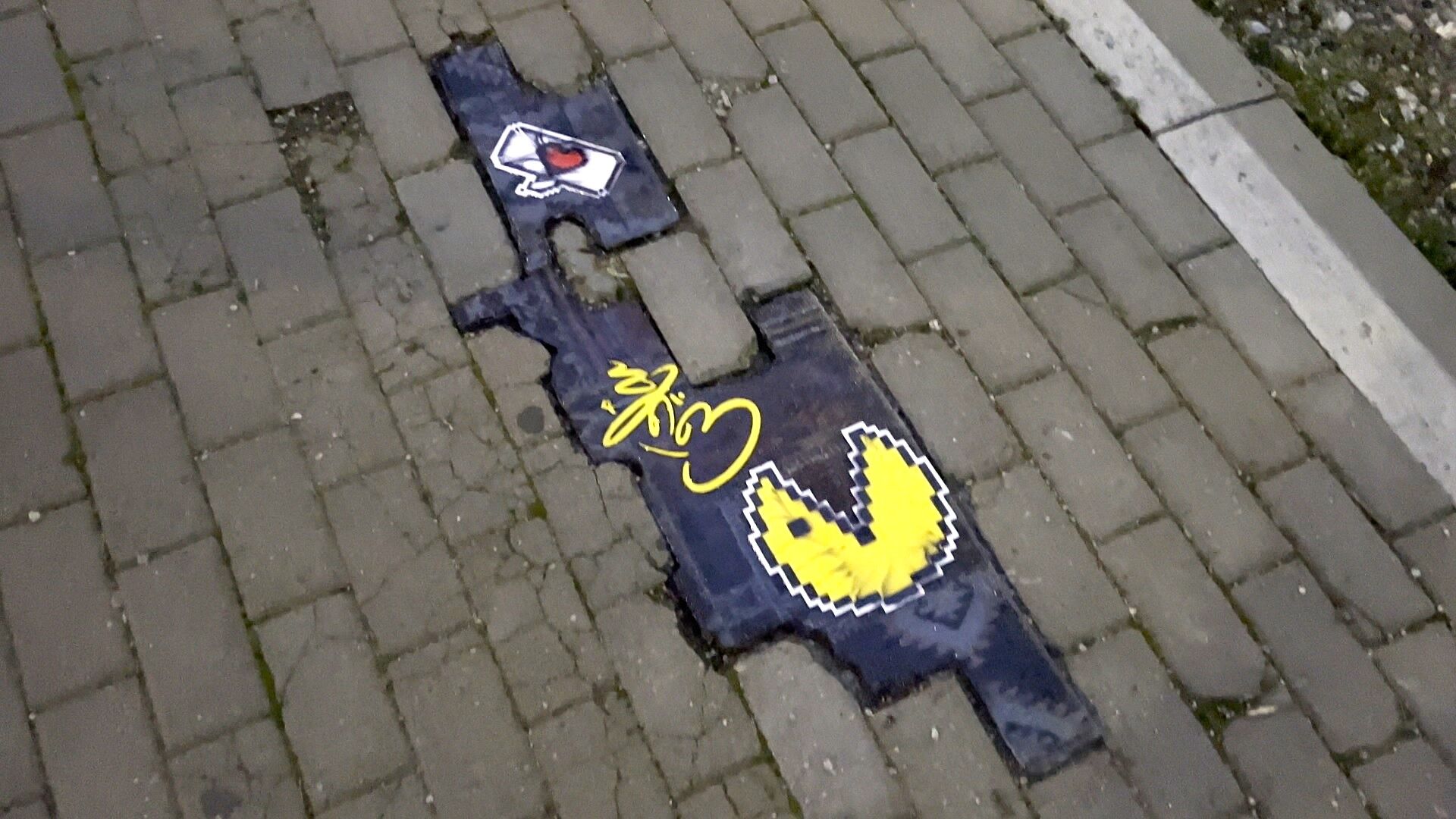 ‘ G R I S E H R I S A N A T I Y L A R E N K L E N D I R I Y O R 1210227 359885