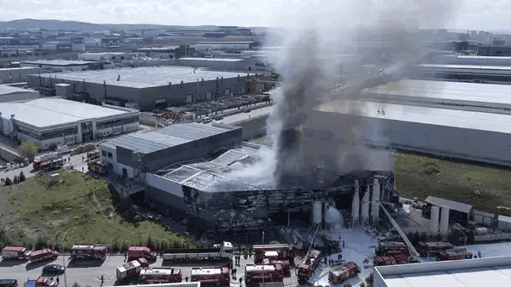 Sincan'daki boya fabrikasında çıkan yangında kayıp işçinin cansız bedenine ulaşıldı