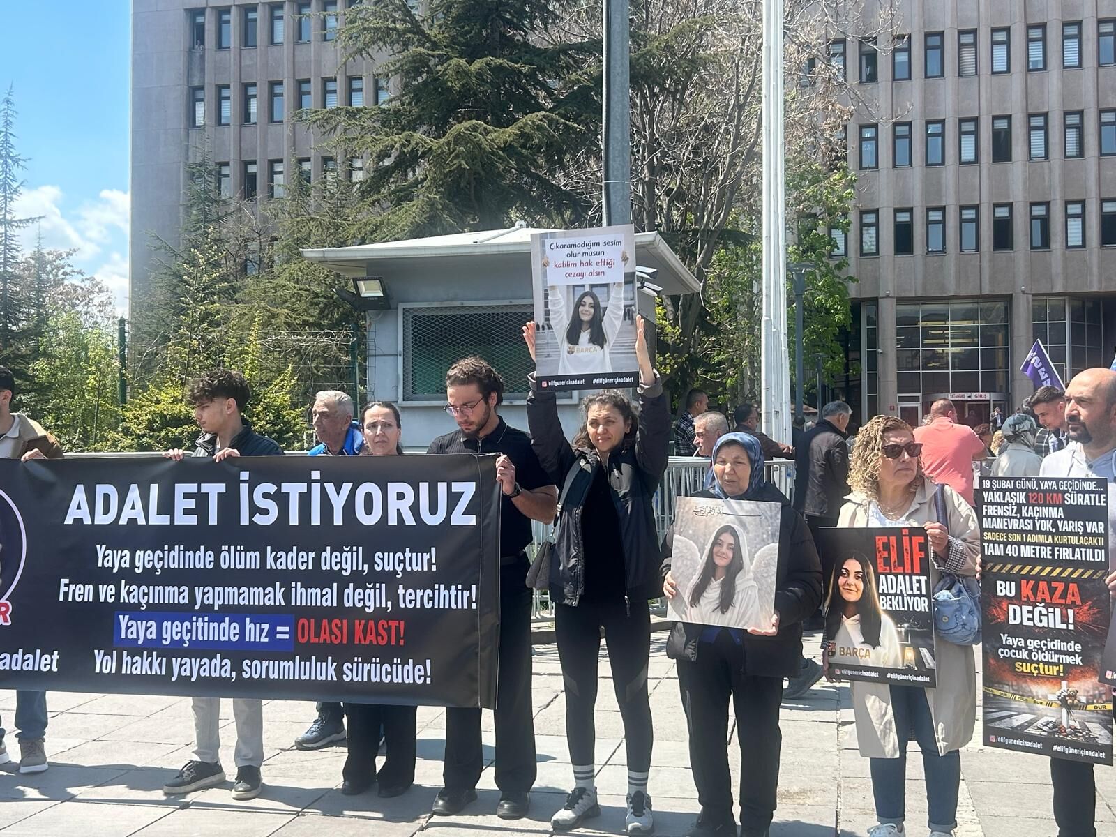 Y A Y A G E C I D I N D E O T O M O B I L I N C A R P T I G I E L I F’ 1271317 378369