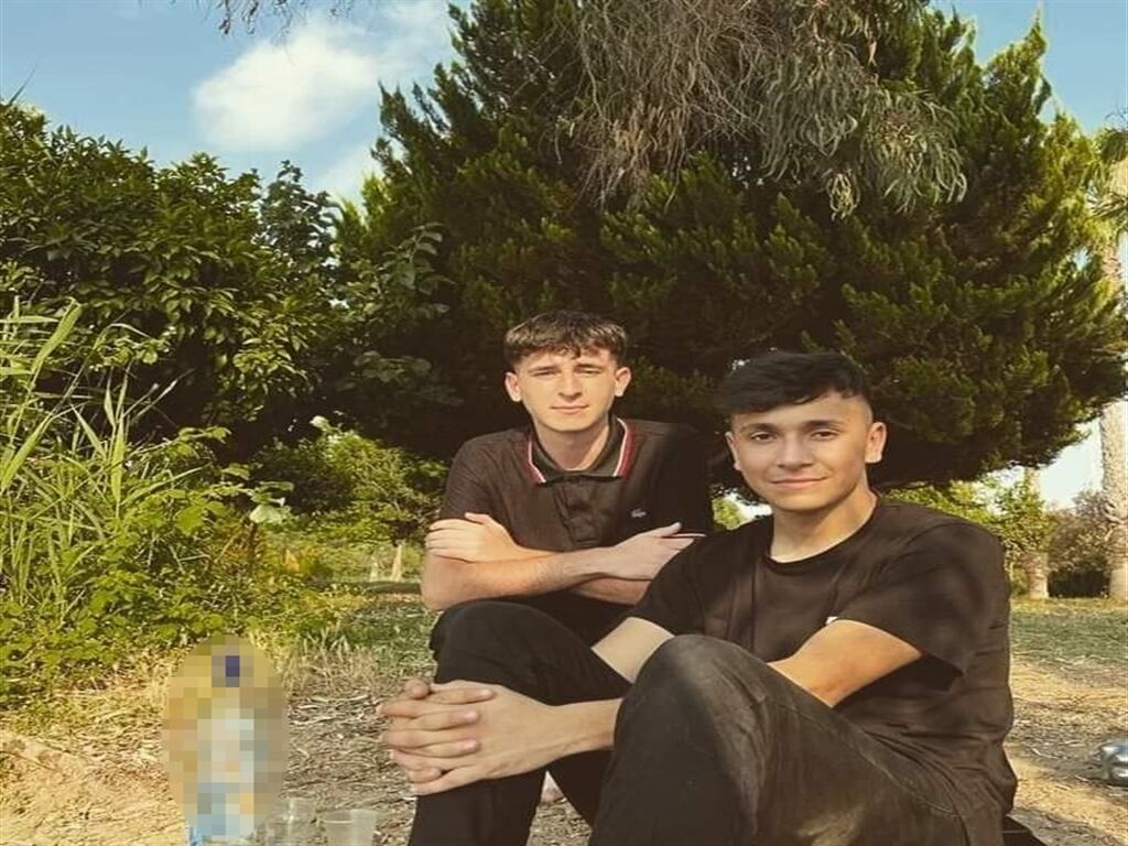 8 B I C A K D A R B E S I Y L E O L D U R U L E N B A T U H A N I N 1194673 386938