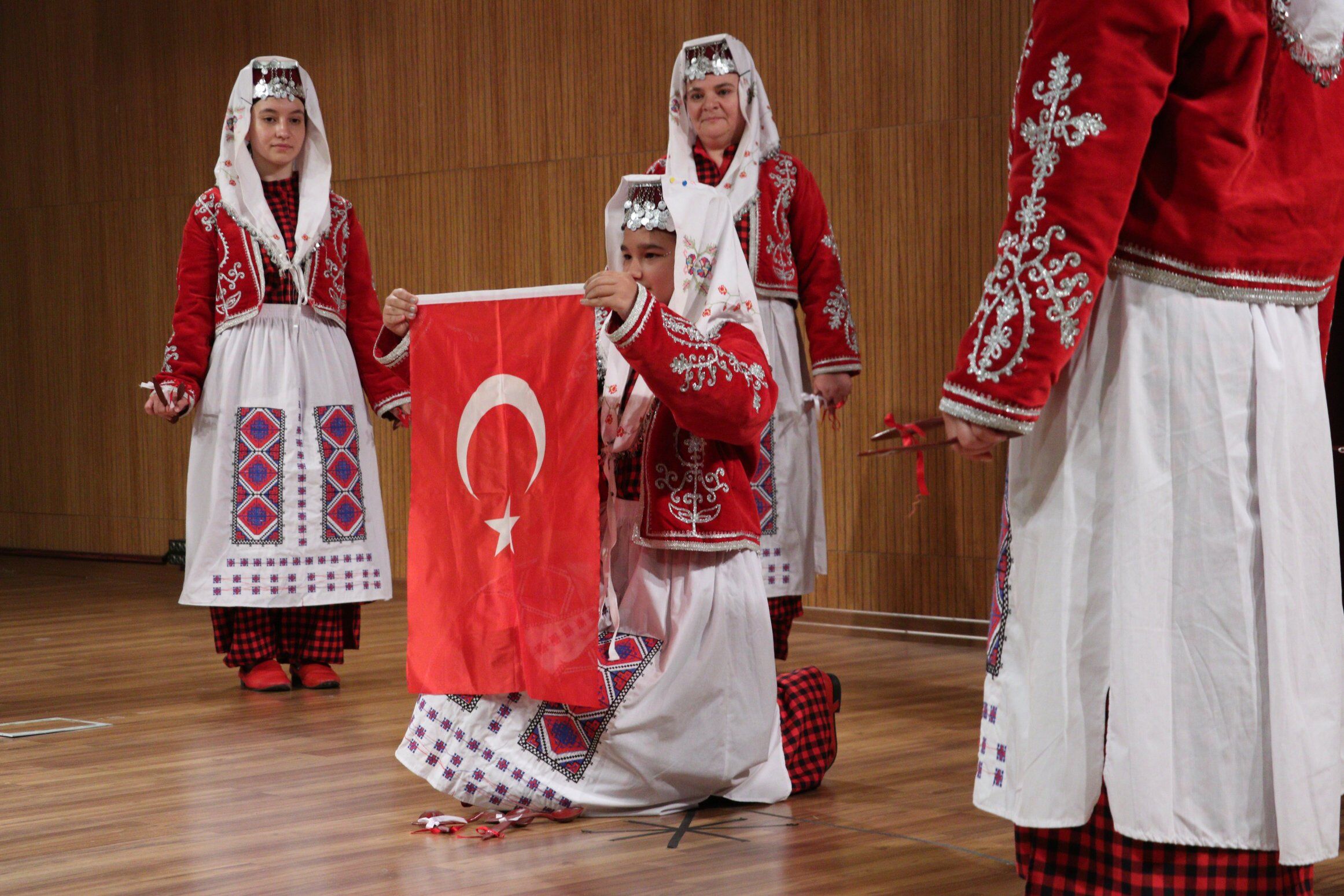 Aa 20260630 41833049 41833048 Baskentte Kadinlar Halk Oyunlari Yarismasinda Sahne Aldi (1)