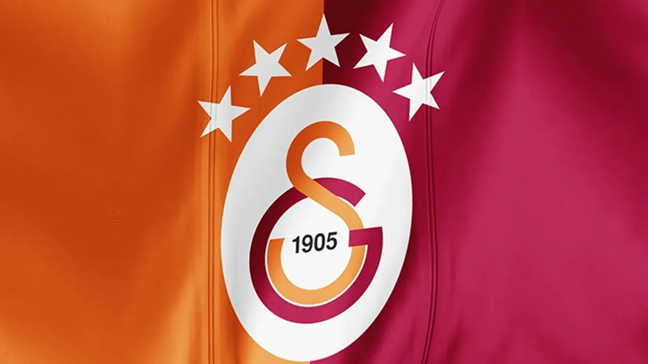 Galatasaray'dan Sağ Kanat Bombası! Büyük Teklif Masada