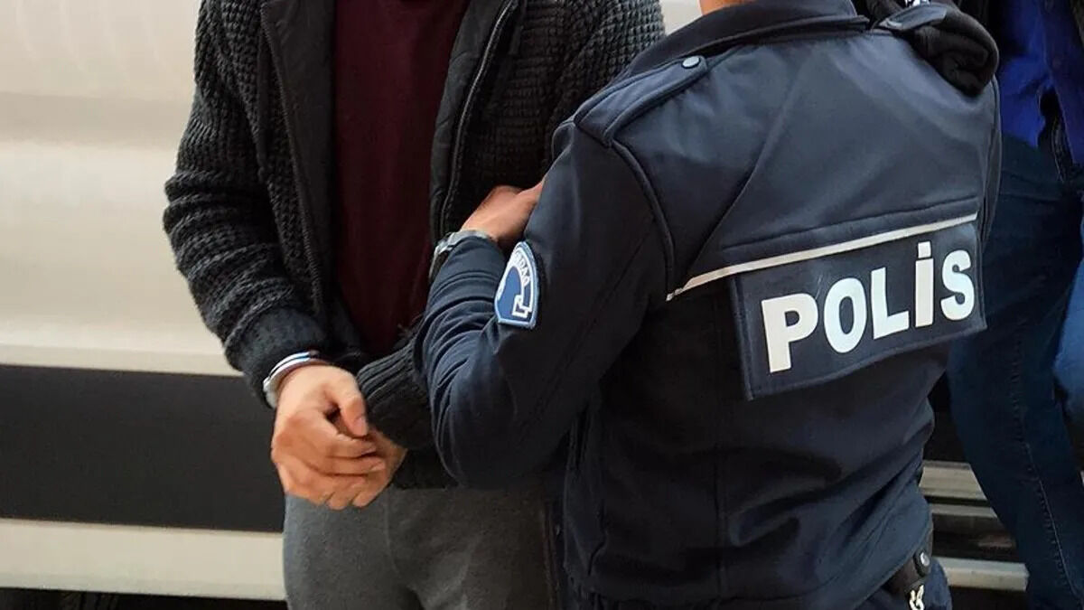 Kırmızı ve ulusal seviyede aranan 76 suçlu Türkiye’ye getirildi