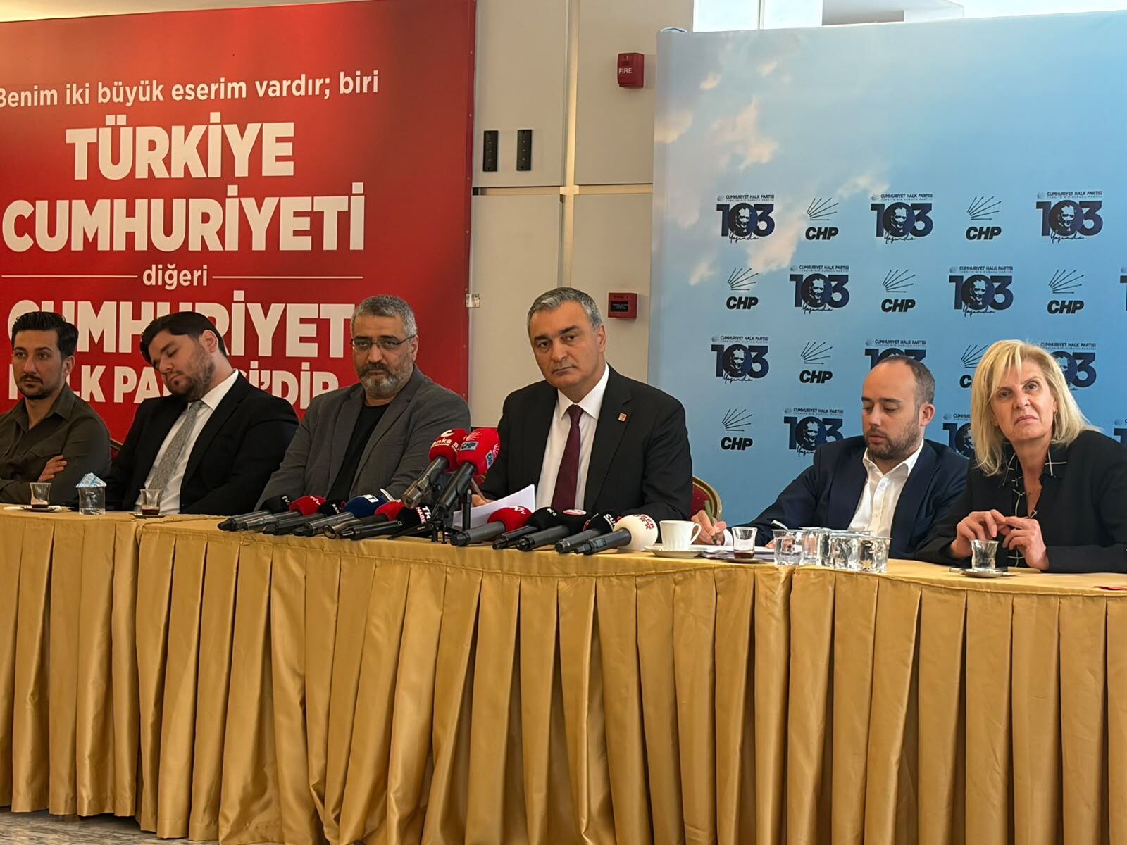 CHP'li Sarı: Belediye başkanlarımızın parti aidiyeti faaliyetlerine katılmasını bekleriz
