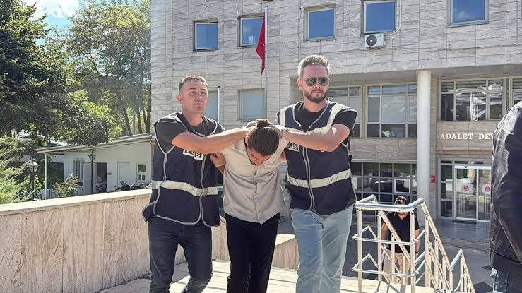 Okul bahçesindeki Atatürk büstünü sökmüştü: Tutuklandı