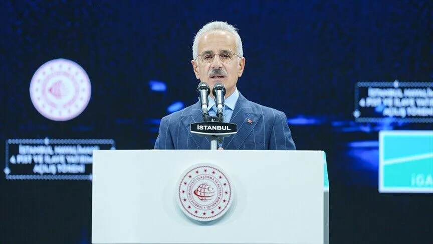 Bakan Uraloğlu: Yeni pistimiz İstanbul'un küresel hava trafiğindeki iddiasını daha da yükseğe taşıyacak