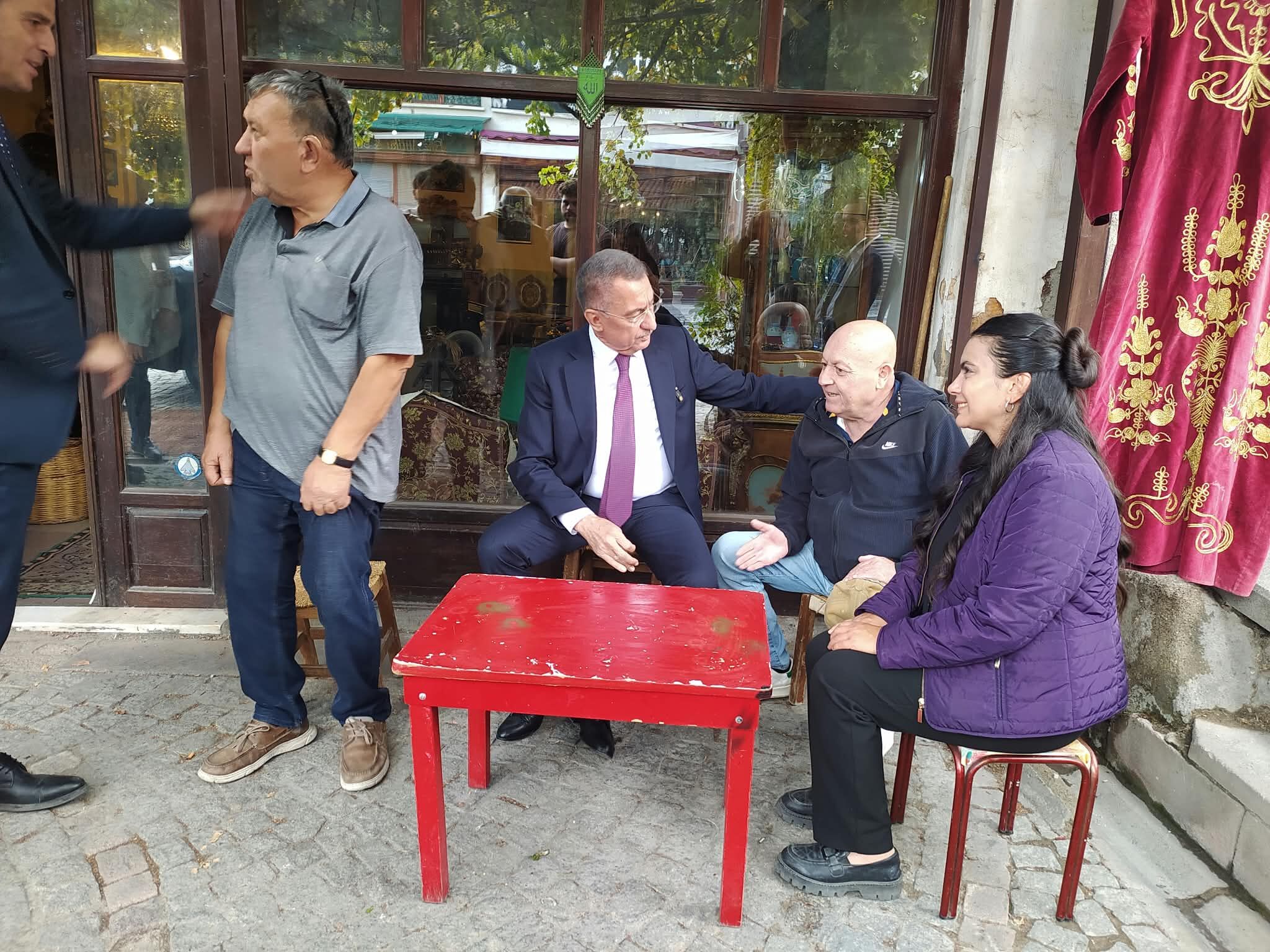 Fuat Oktay, Ulus’ta vatandaş ve esnafla buluştu