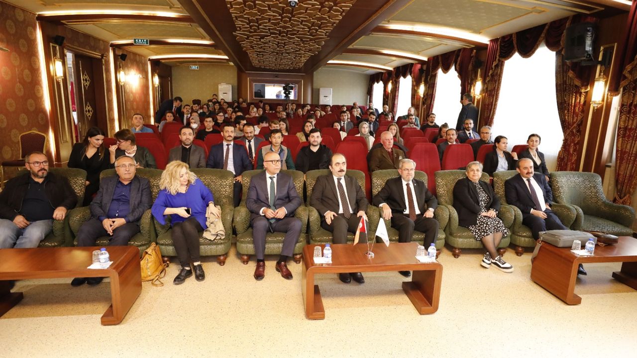 "Bir Sufinin Gözünden 17. Yüzyılda İstanbul Halk Mutfağı" konferansı Ankara'da düzenlendi