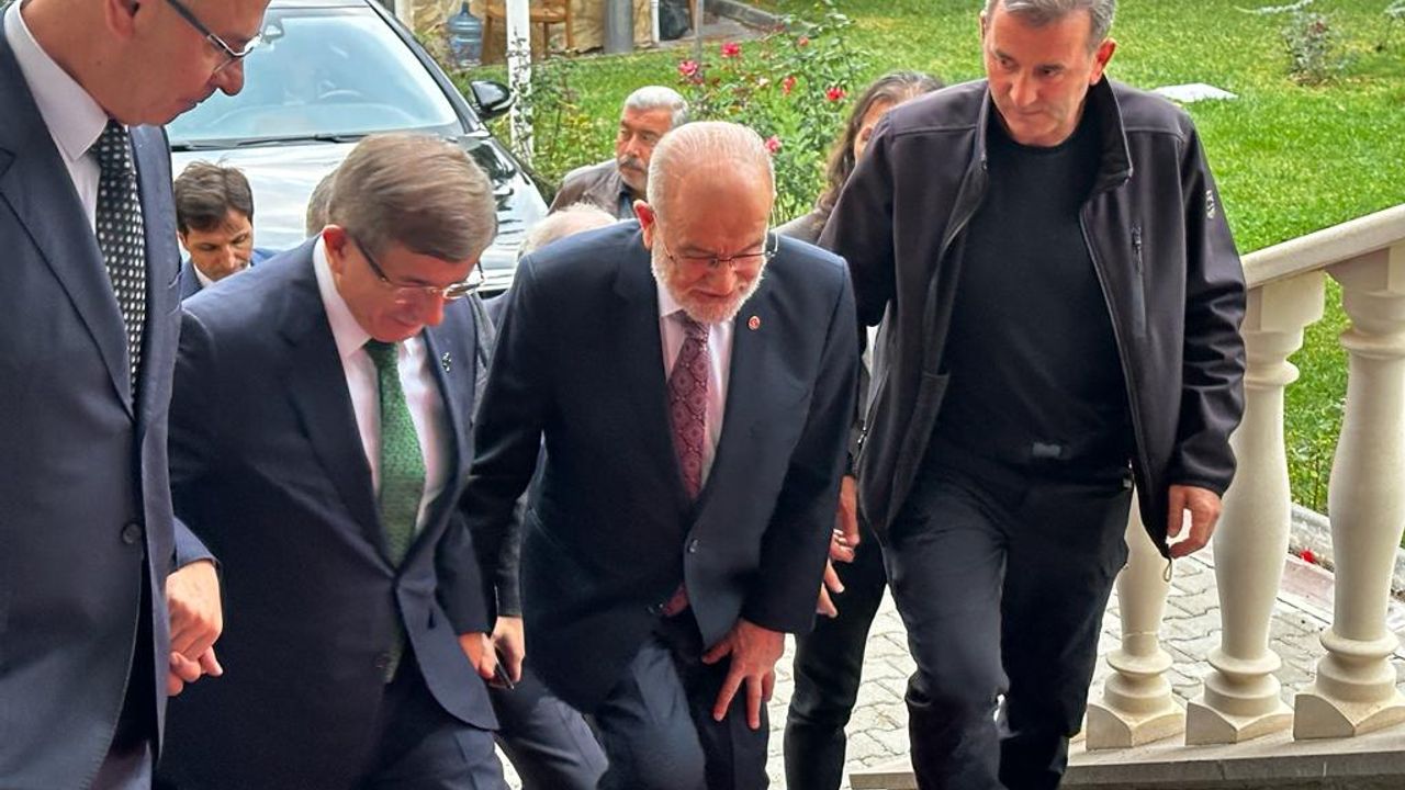 Davutoğlu ve Karamollaoğlu Filistin Büyükelçisi Mustafa'yı ziyaret etti