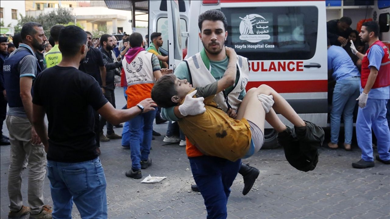 Filistinli yetkililer, Gazze'deki hastanelerin "vahim durumda" olduğunu açıkladı
