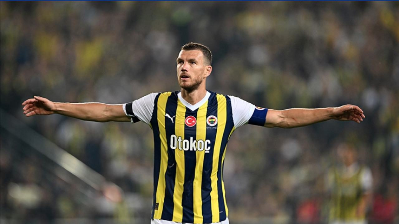 Dzeko, Fenerbahçe için savaştıklarını açıkladı: Hedefimize ancak birlik olursak ulaşabiliriz