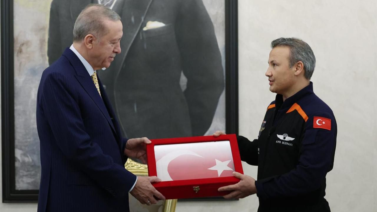 Erdoğan, Türkiye'nin ilk astronotu Gezeravcı'yı kabul etti