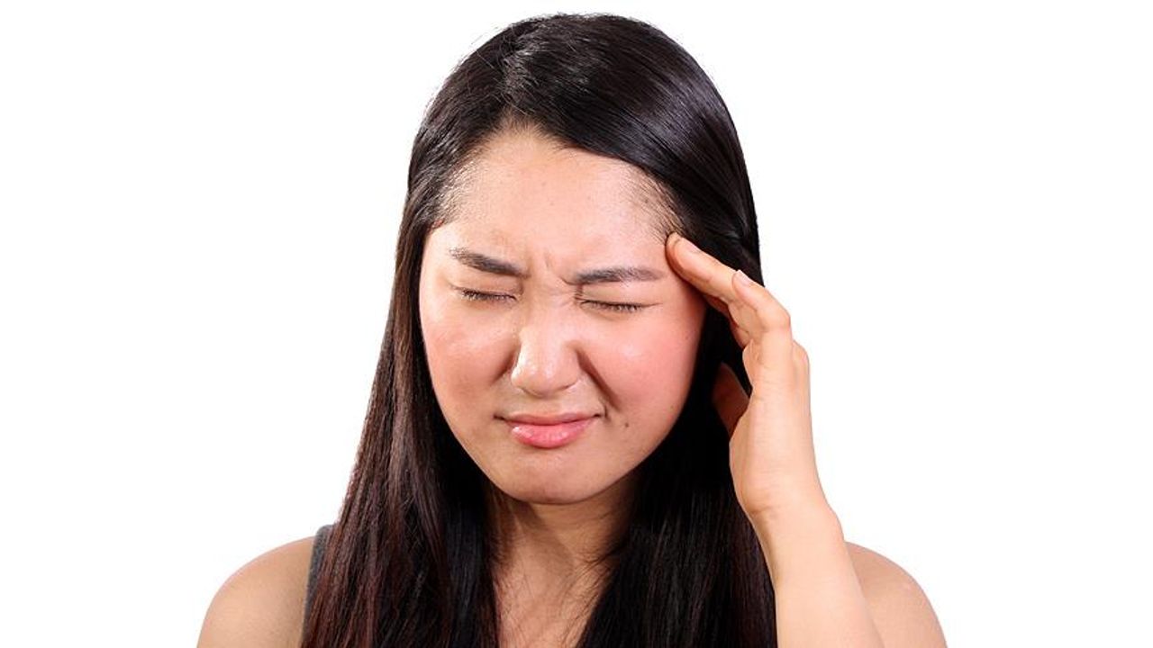 Doktorlar, tekrarlanan baş ağrısına karşı uyarıyor