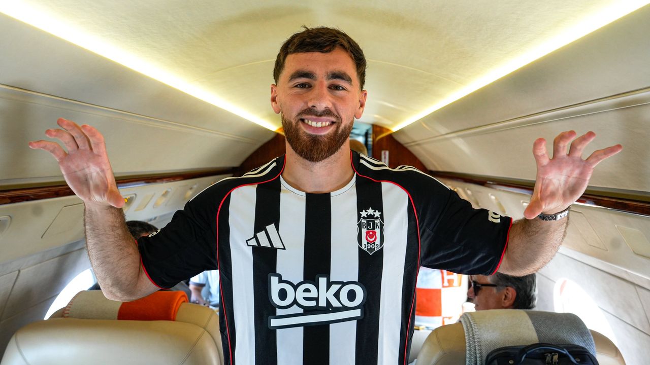 Kökçü: Çocukluktan beri hayalini kurduğum Beşiktaşıma transfer oldum