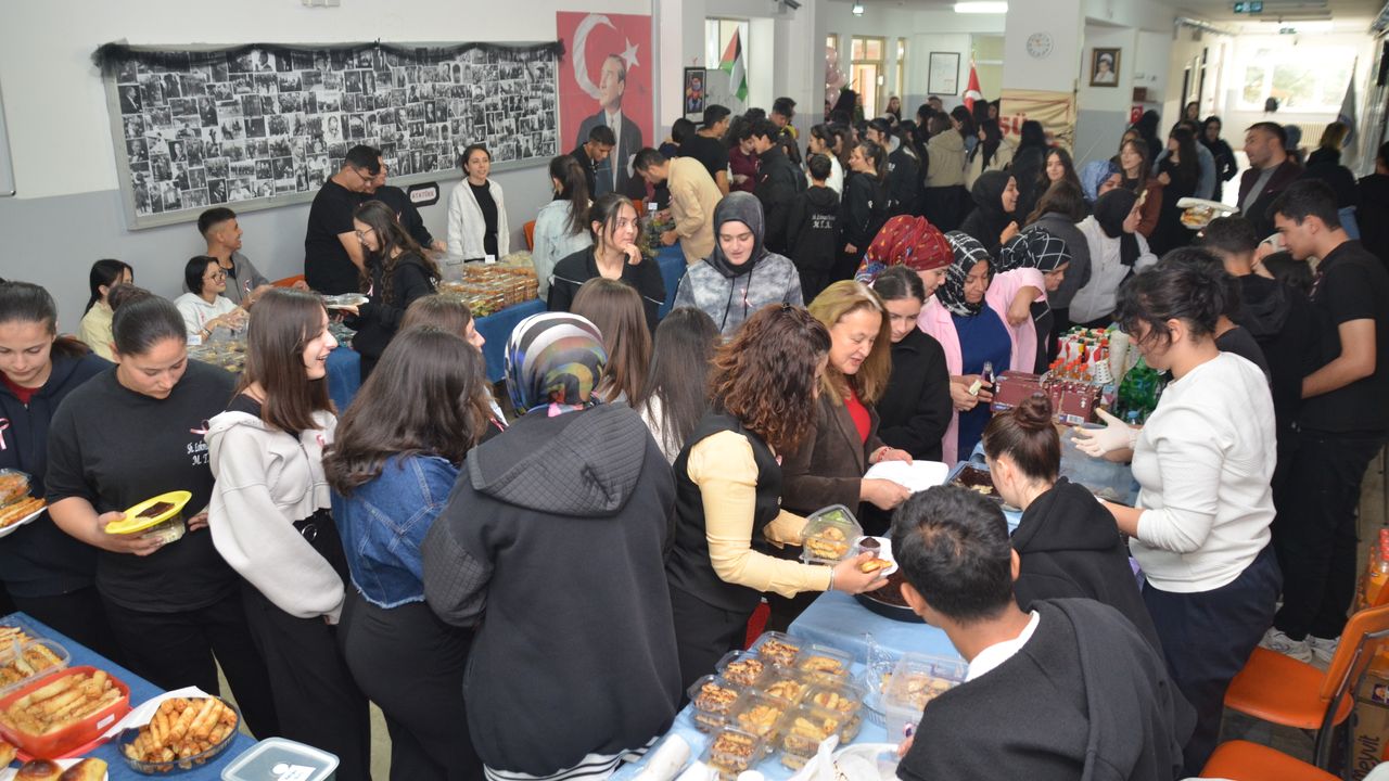 Kahramankazan'da Gazze için yardım kermesi düzenlendi