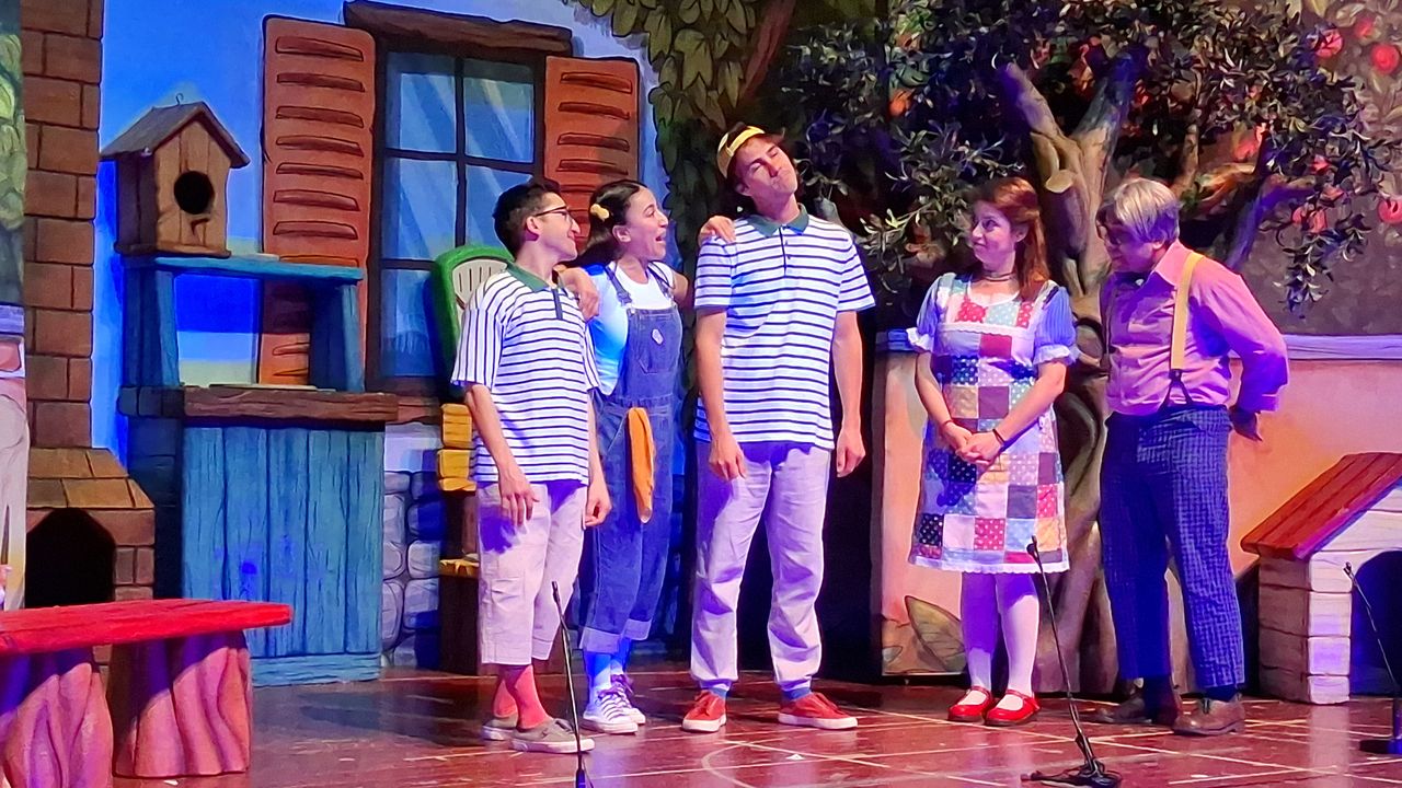 Beypazarı'nda öğrenciler için "Bir Bilmecem Var Çocuklar" adlı oyun sahnelendi