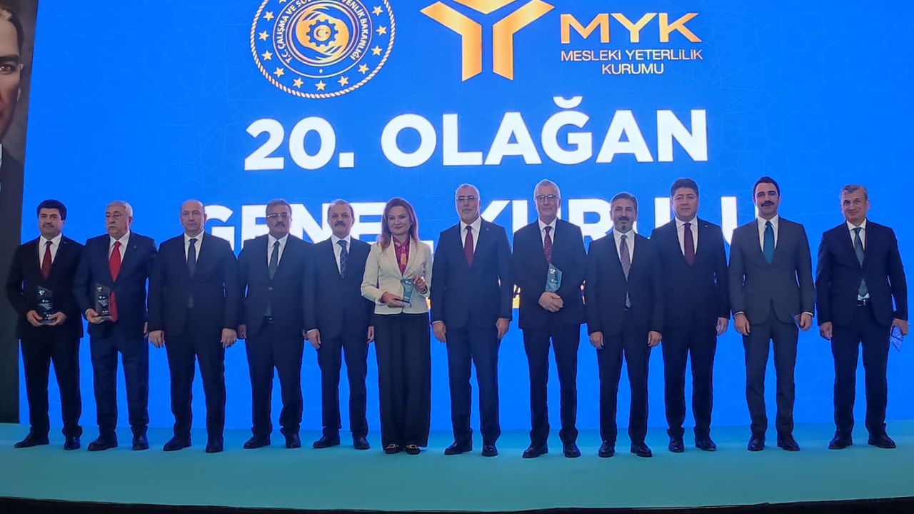 Bakan Işıkhan: Kadınların ve gençlerin iş gücüne katılım mekanizmalarını güçlendiriyoruz