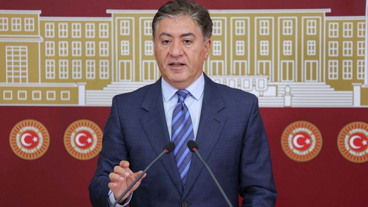 CHP'li Emir: Komisyonun kolay noktalarda adım atmasını bekliyoruz