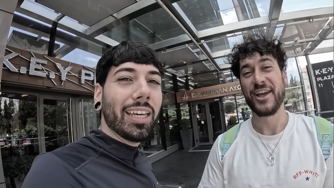 Beyoğlu'nda İspanyol Youtuber'i takip edip darbettiler