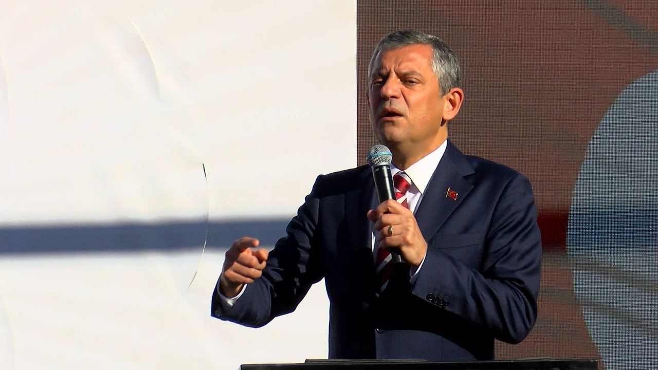 Özgür Özel: Seçimle göreve gelenin seçimle gitmesi esastır