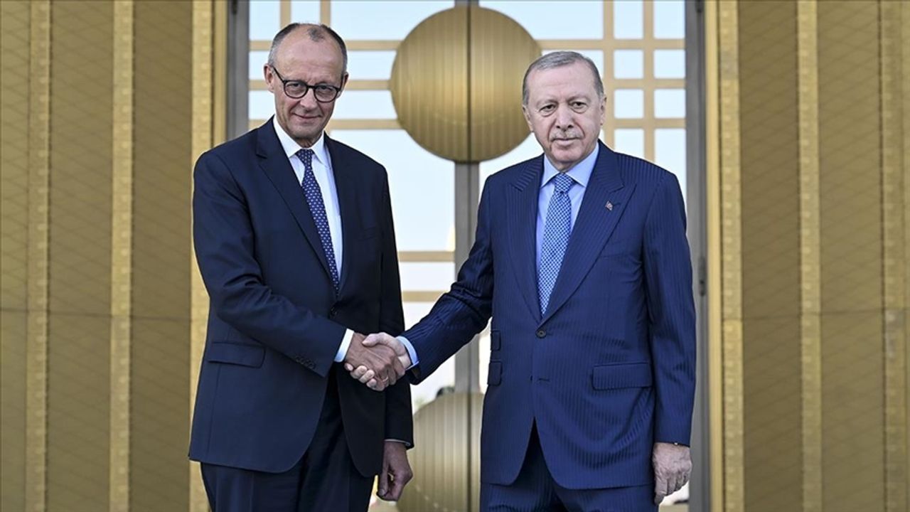 Cumhurbaşkanı Erdoğan, Almanya Başbakanı Merz'i resmi törenle karşıladı