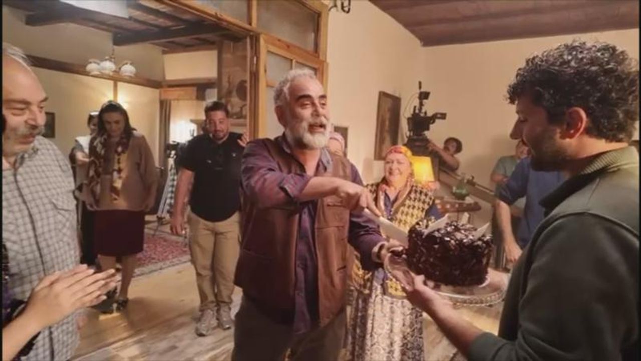 Sette sürpriz doğum günü kutlaması