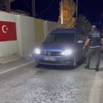 Araç stepnesinde 6,5 kilo uyuşturucu ele geçirildi; 2 tutuklama