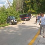 Hafif ticari araç ile minibüs çarpıştı: 1'i bebek 9 yaralı