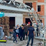 İnşaatta yüksek gerilim hattına kapılan işçi ağır yaralandı